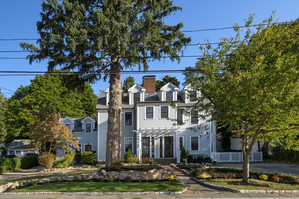 108-110 Elm St, Cohasset, MA 02025