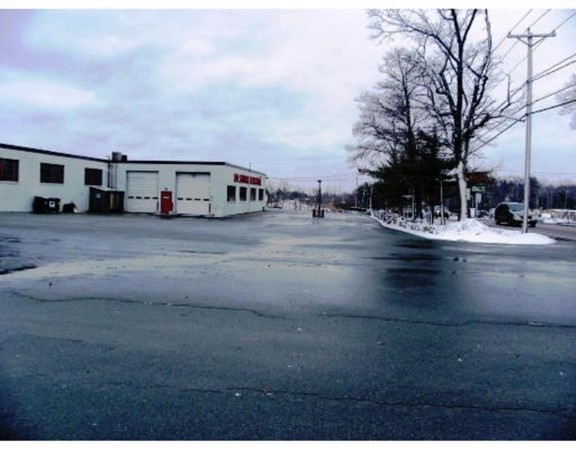 1431 Bedford St, Abington, MA 02351