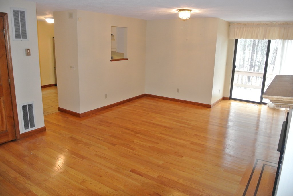 22 Eaton Court Unit 22 Haverhill Ma For Rent 1 950