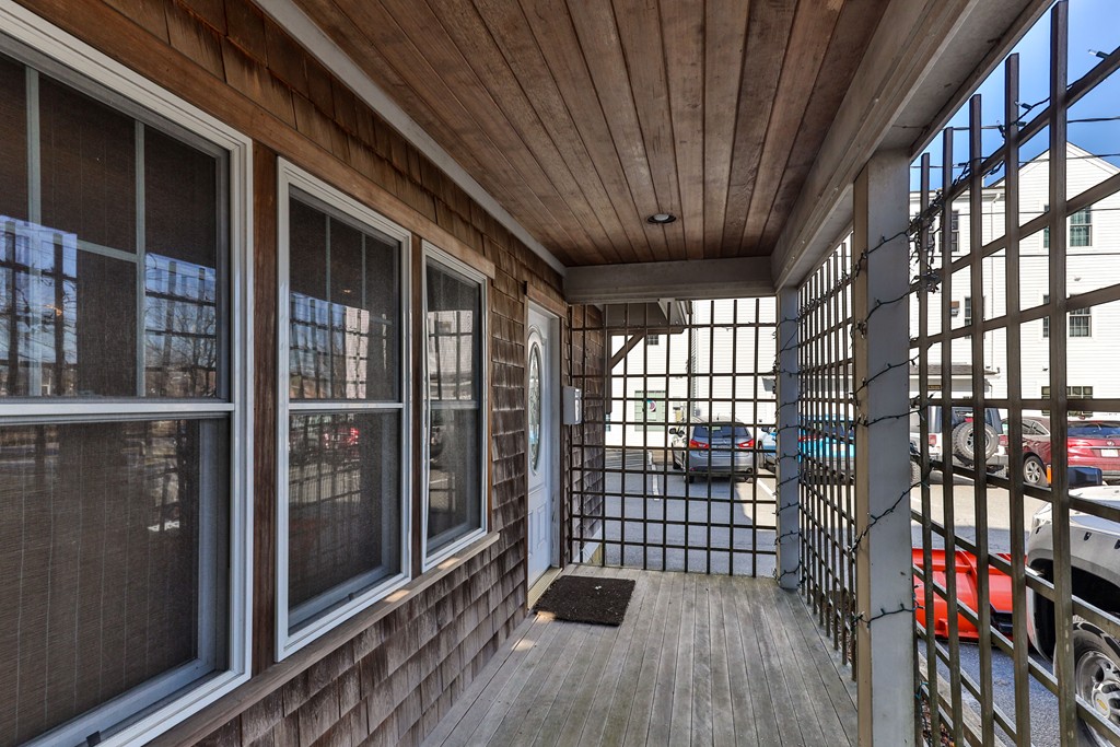 15 Newton St, Barnstable, MA 02601