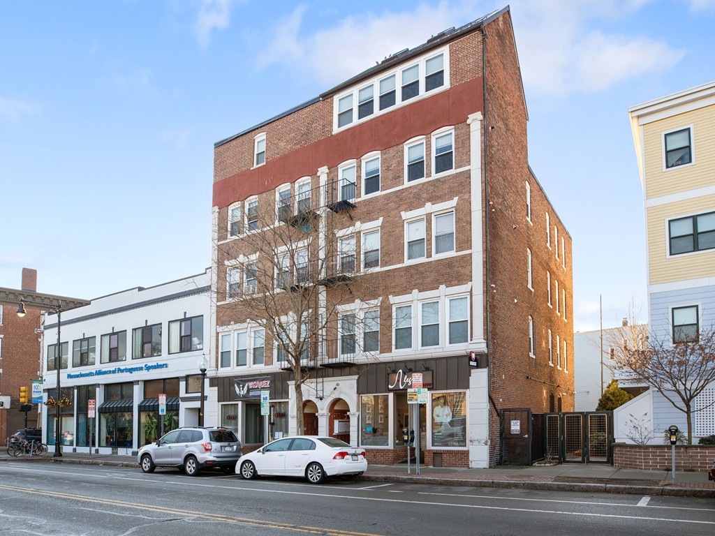 1060 Cambridge St, Cambridge, MA 02139