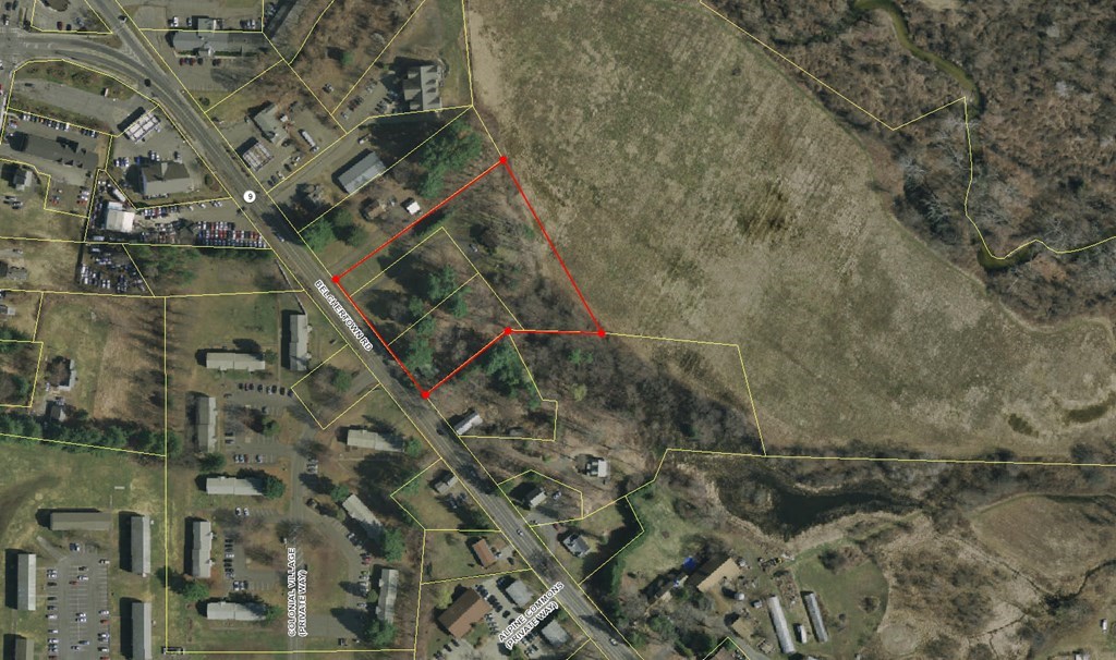 72-80 Belchertown Road, Amherst, MA 01002