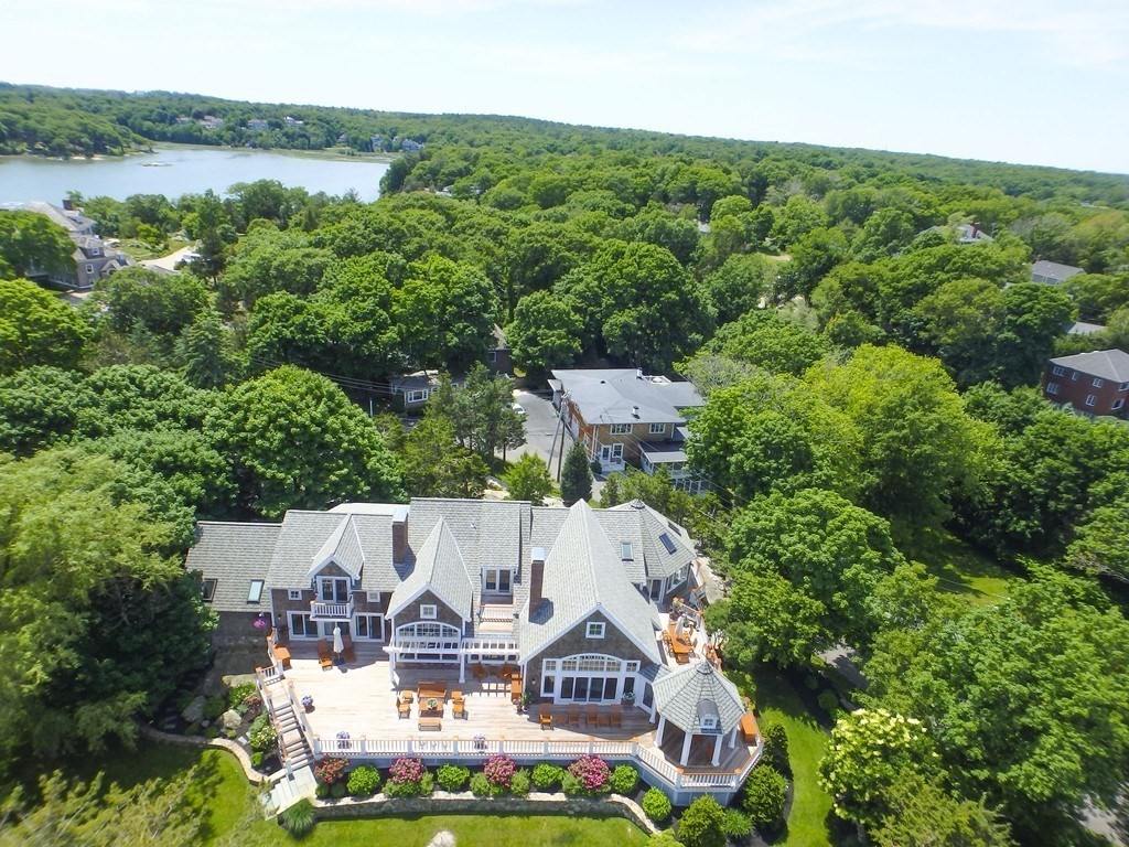 129 Nichols Rd, Cohasset, MA 02025