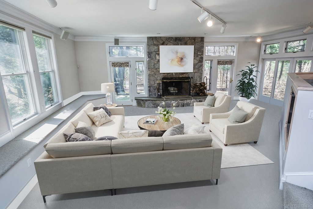 61 Stoneymeade Way, Acton, MA 01720