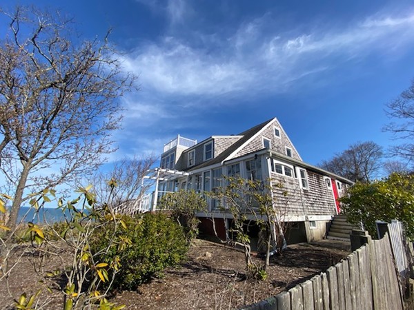 143 Manomet Ave, Plymouth, MA 02360