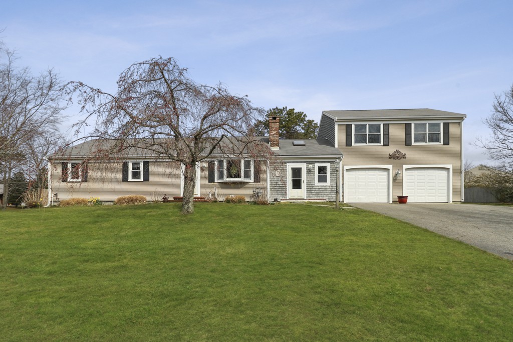 75 Furlong Way, Barnstable, MA 02635
