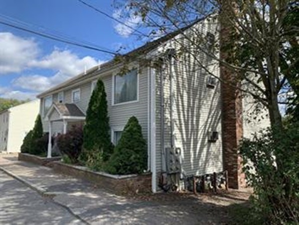 251 Neponset St, Canton, MA 02021