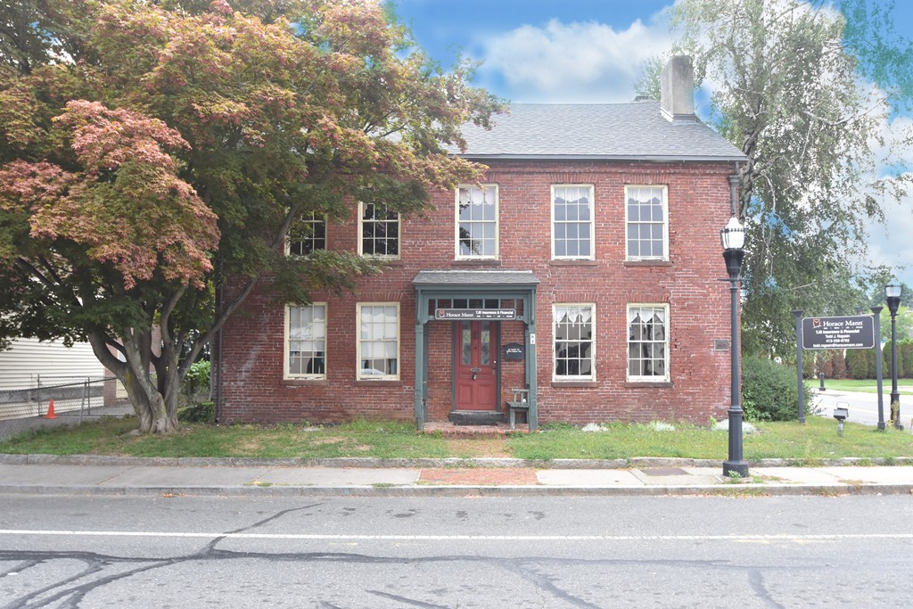 65 Cabot St, Chicopee, MA 01013