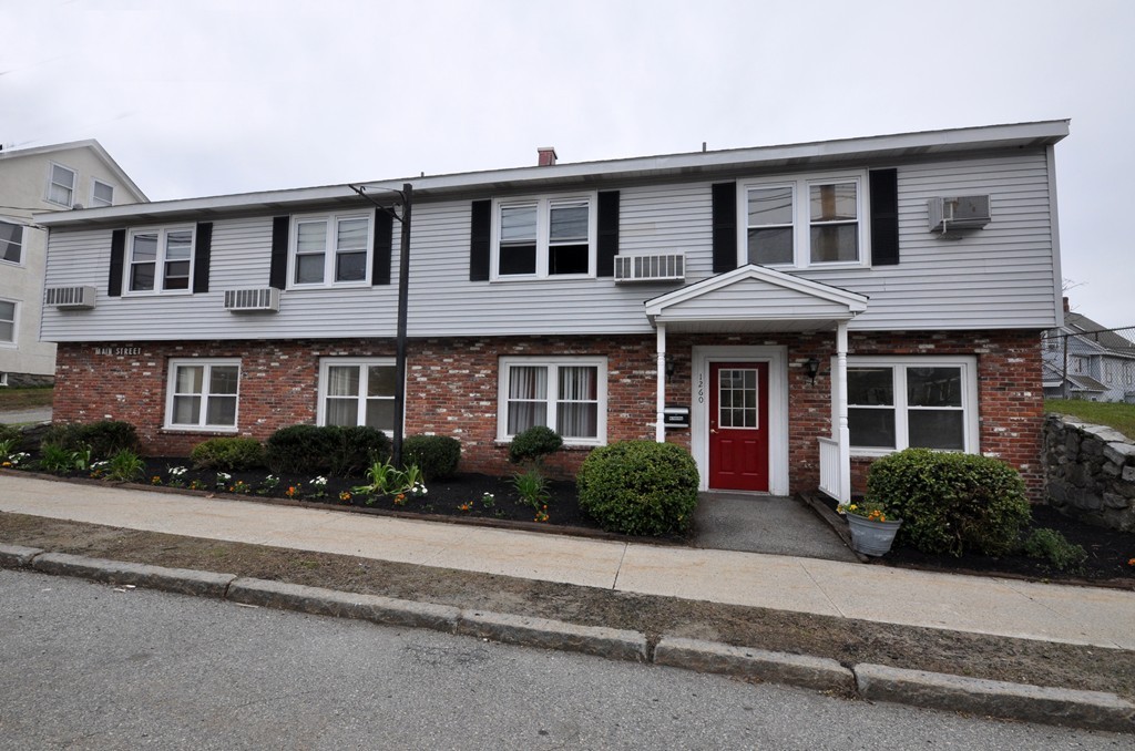 1260 Main St, Concord, MA 01742