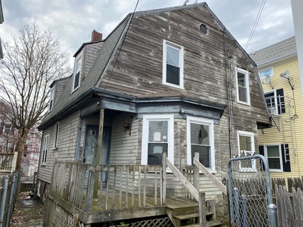 25 Forest St, Fall River, MA 02721