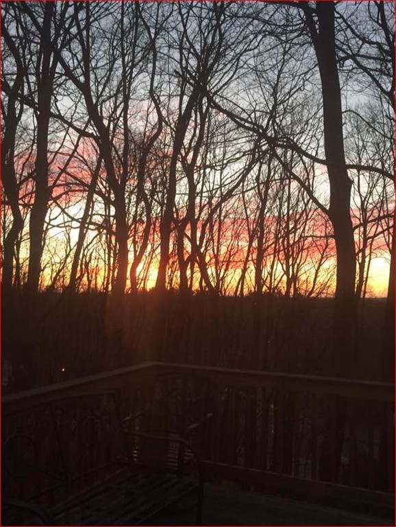 16 Manila Ave Ext, Amesbury, MA 01913