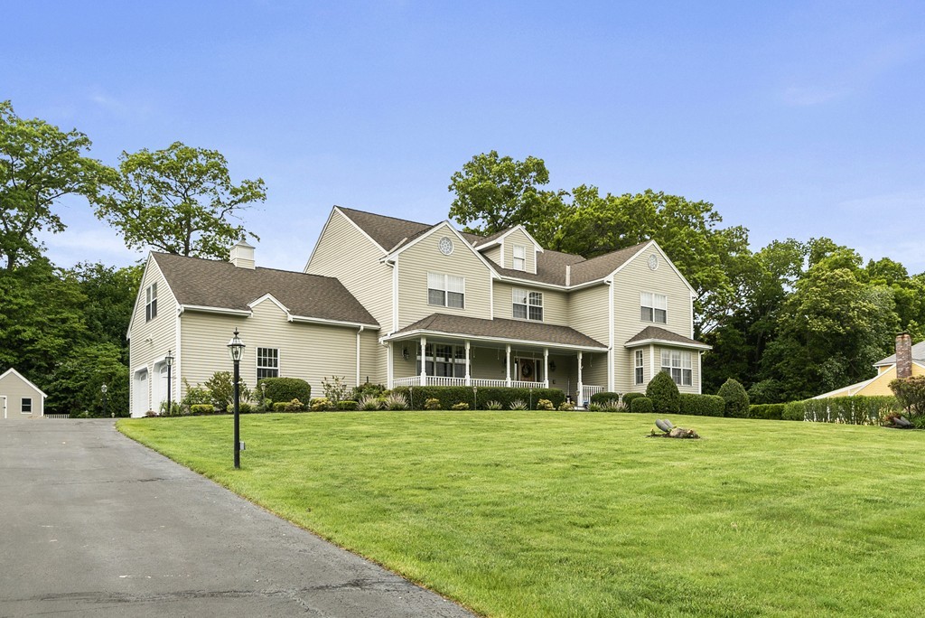 29 Kathryn Dr, Ashland, MA 01721
