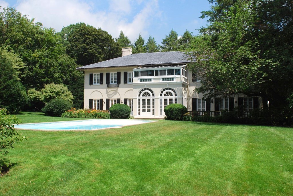 39 Clyde St, Brookline, MA 02467