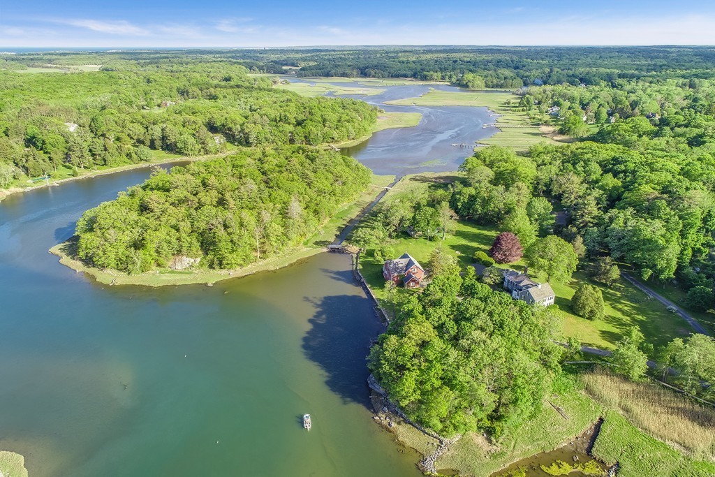 70 Black Horse Lane, Cohasset, MA 02025