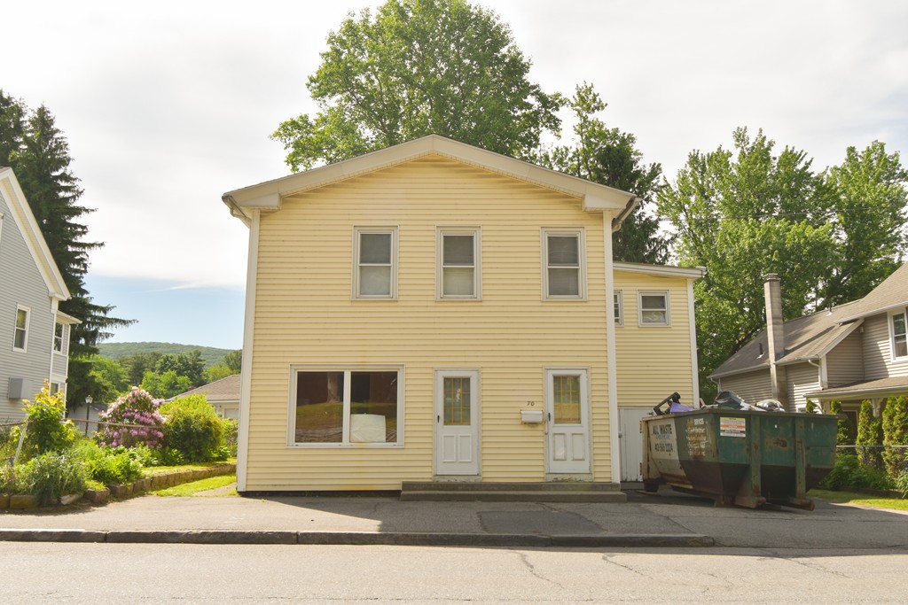 70 West St, Ware, MA 01082