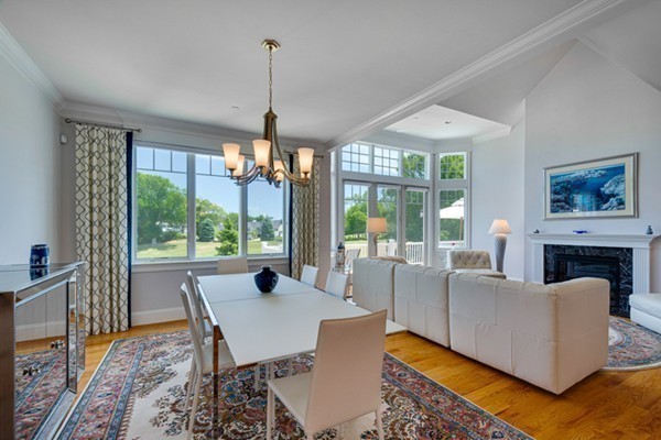 11 Muirfield Cir, Andover, MA 01810