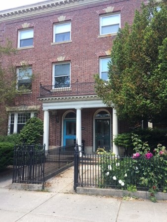1712 Beacon St, Brookline, MA 02445