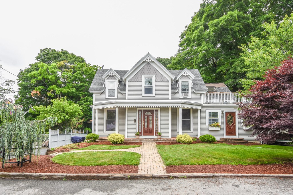44 Lincoln Street, Medway, MA 02053
