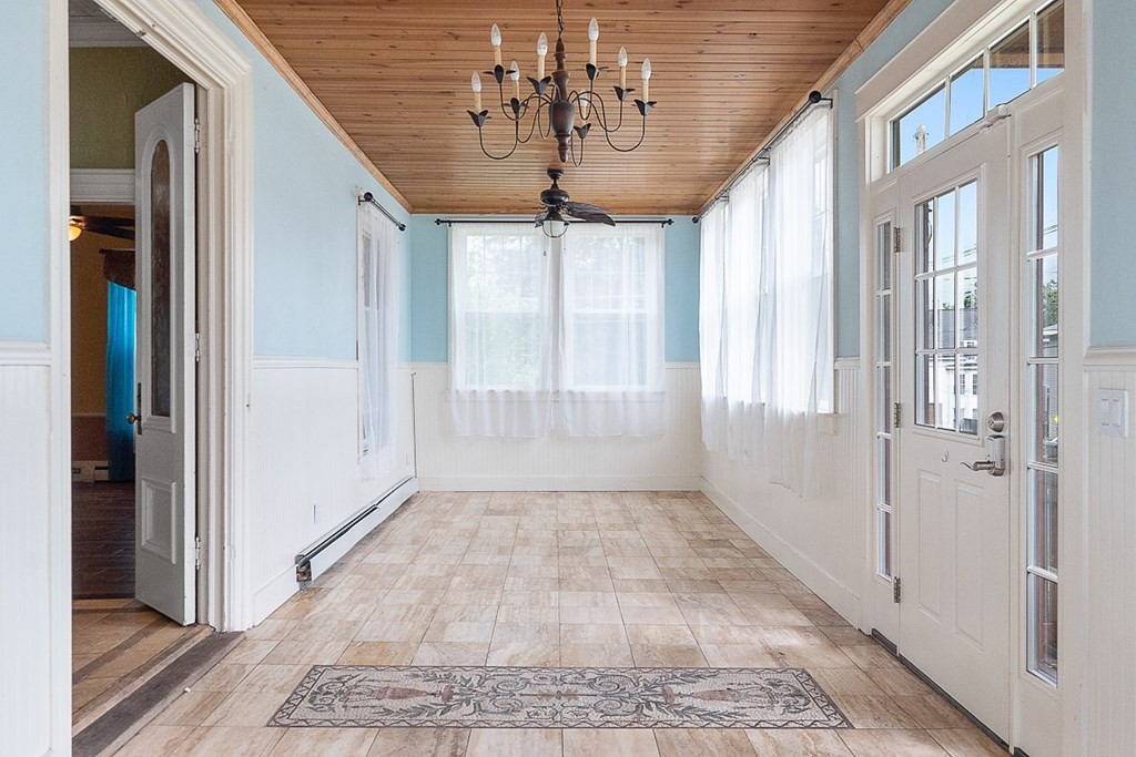 149 Water St, Clinton, MA 01510