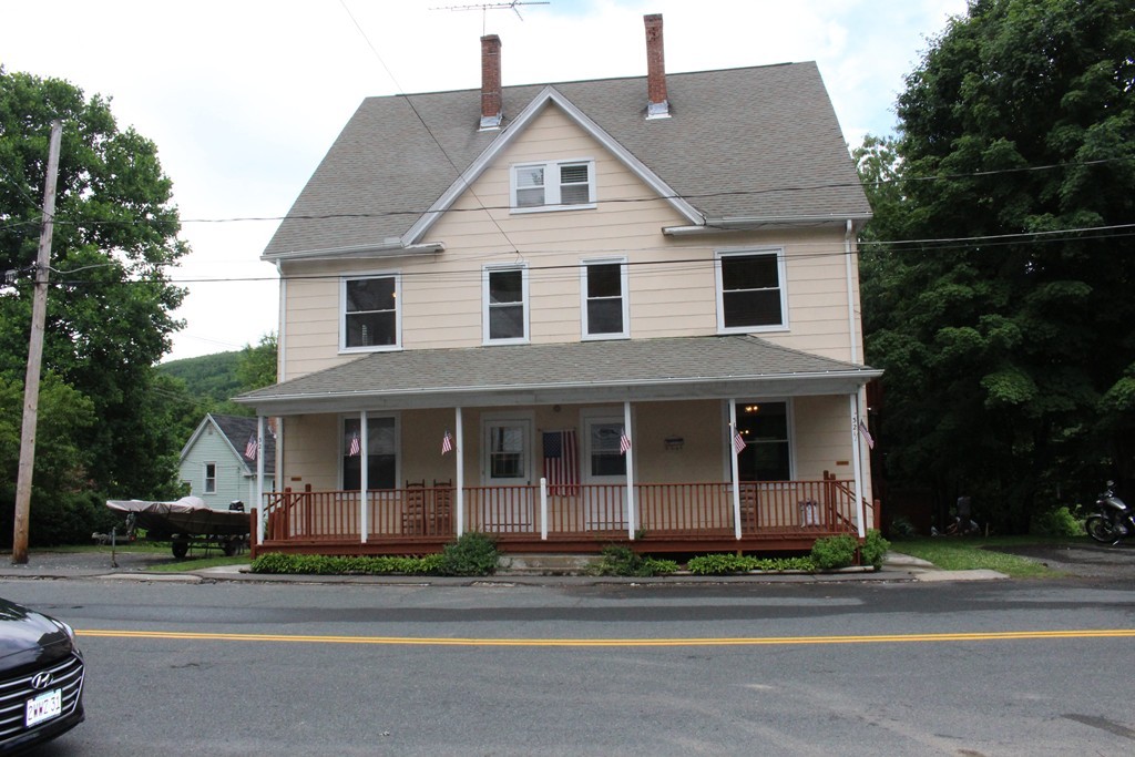 321 Woronoco Rd, Russell, MA 01071