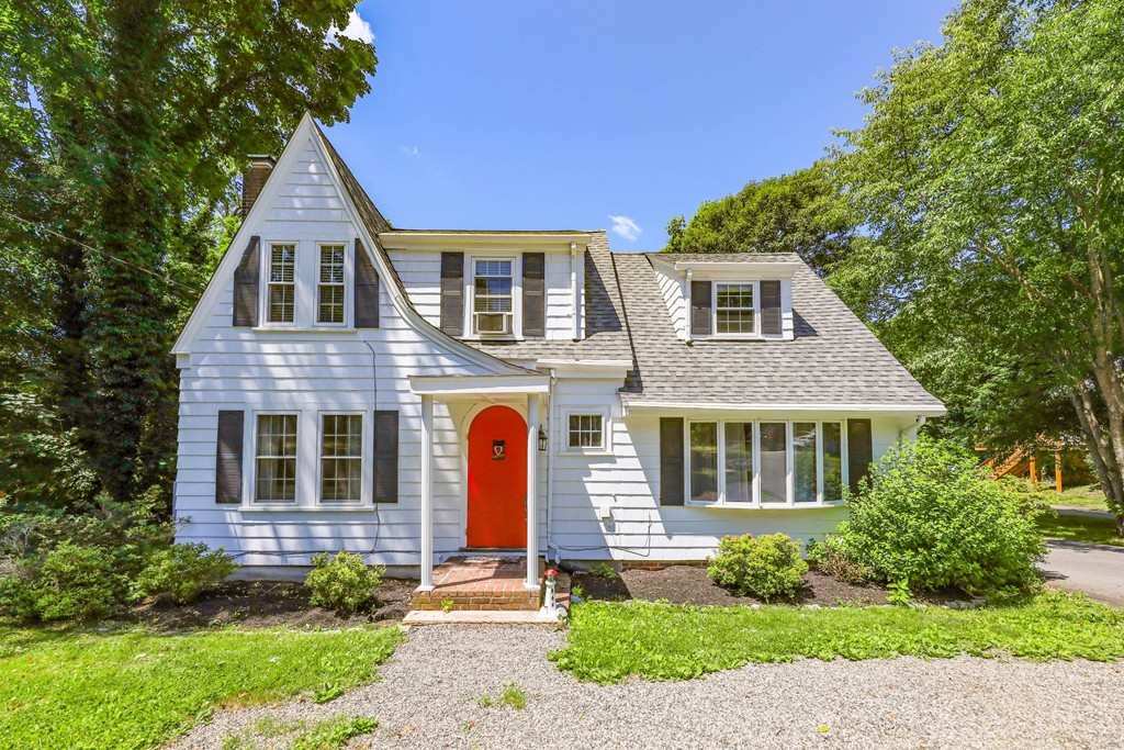 303 Pleasant St, Canton, MA 02021