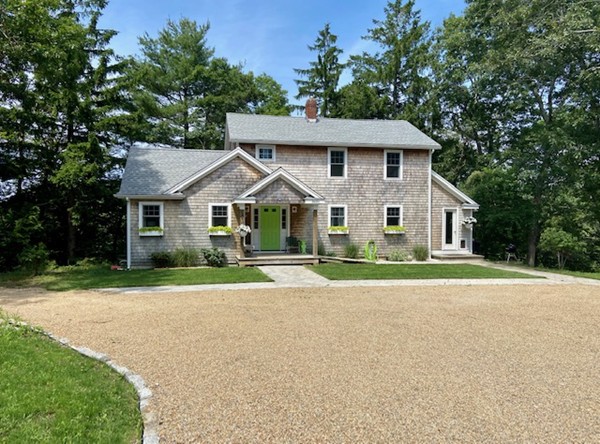 3635 Falmouth Rd, Barnstable, MA 02648