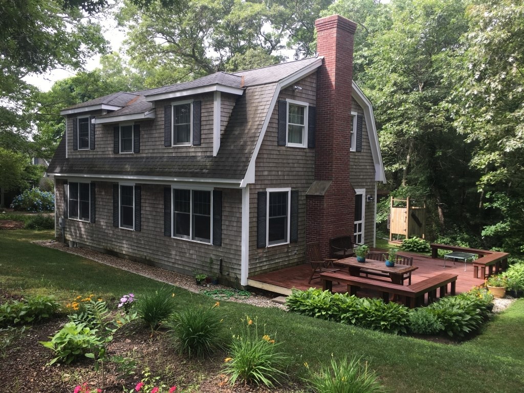 24 Crescent Ave, Plymouth, MA 02360