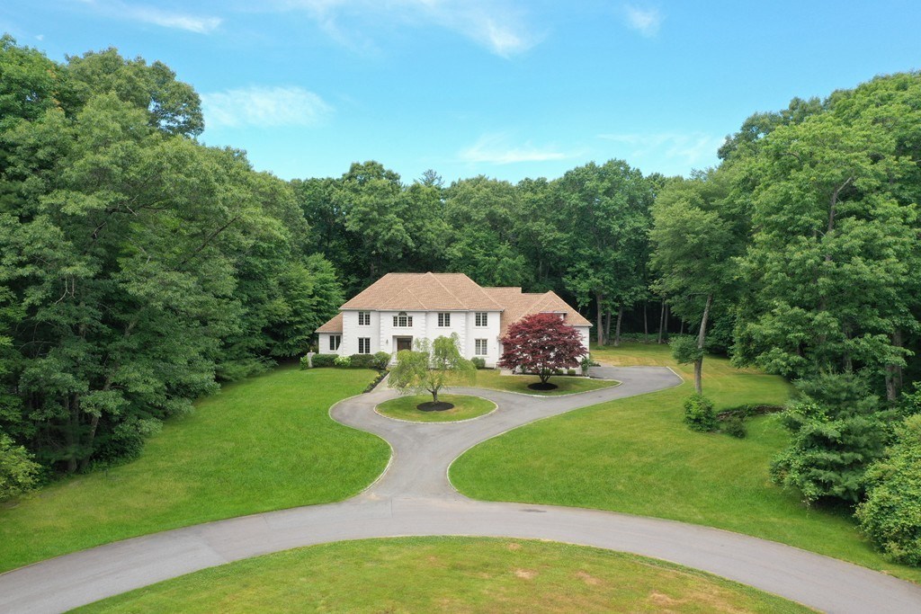 788 Strawberry Hill Rd, Concord, MA 01742