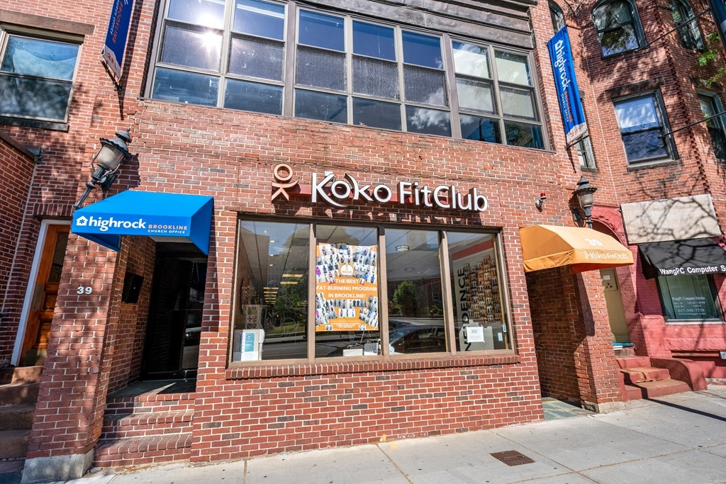 39 Harvard St, Brookline, MA 02445