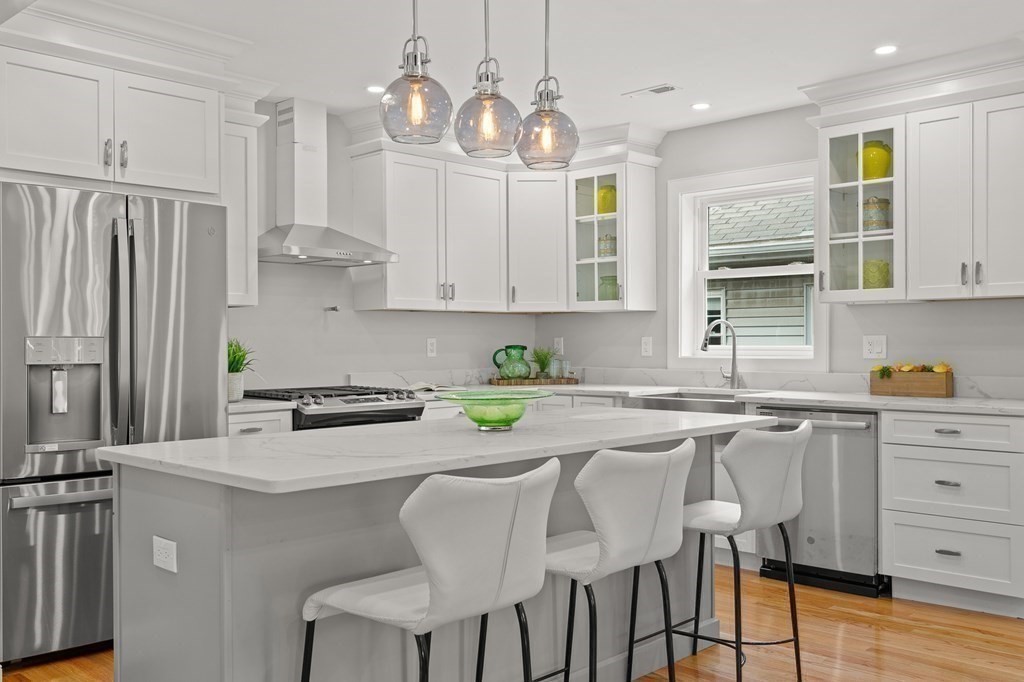 26 Francis St, Belmont, MA 02478