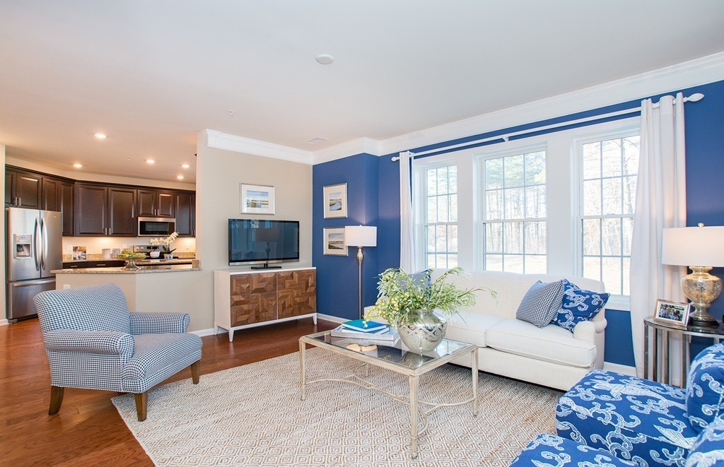 459 River Road (Unit 3312), Andover, MA 01810