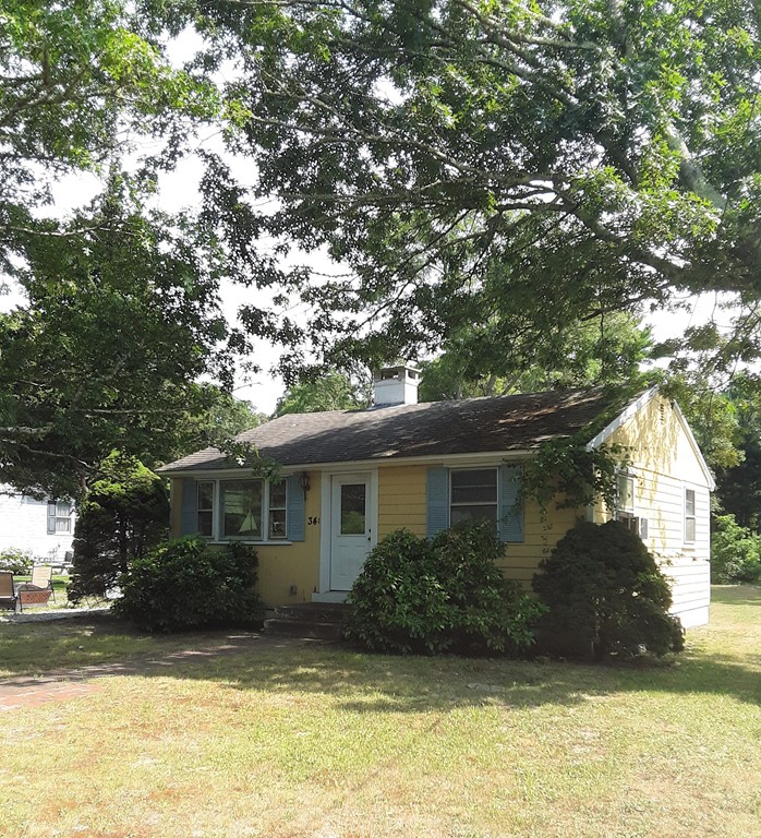 341 Poponessett Rd, Barnstable, MA 02635