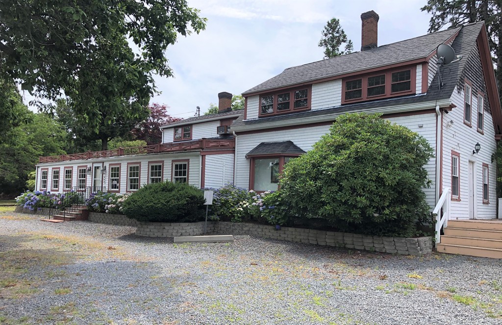 440 Main St, Brewster, MA 02631