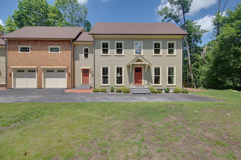 23 North Rd, Bedford, MA 01730