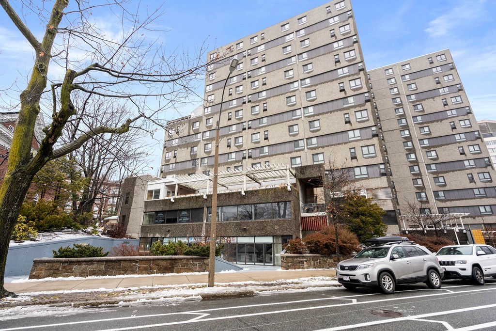 1560 Beacon Street, Brookline, MA 02446