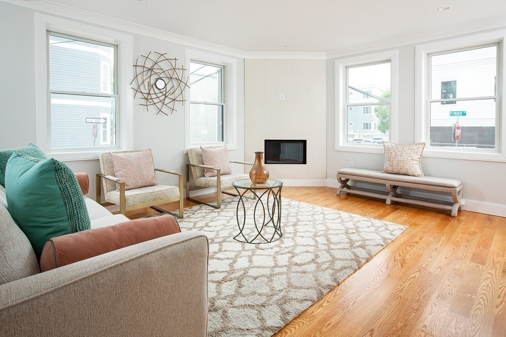 24 Plymouth Street, Cambridge, MA 02141