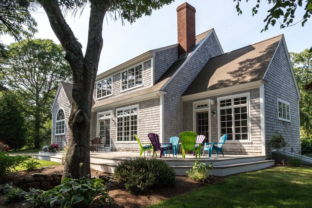 90 Meadow View Rd, Chatham, MA 02633