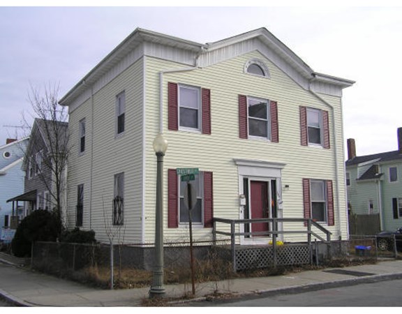 106 Chestnut St, New Bedford, MA 02740