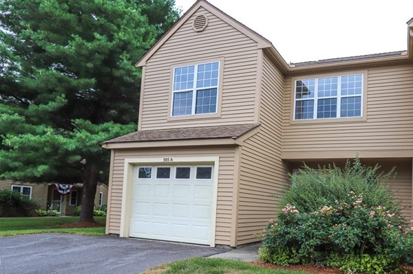 905 Ridgefield Cir, Clinton, MA 01510