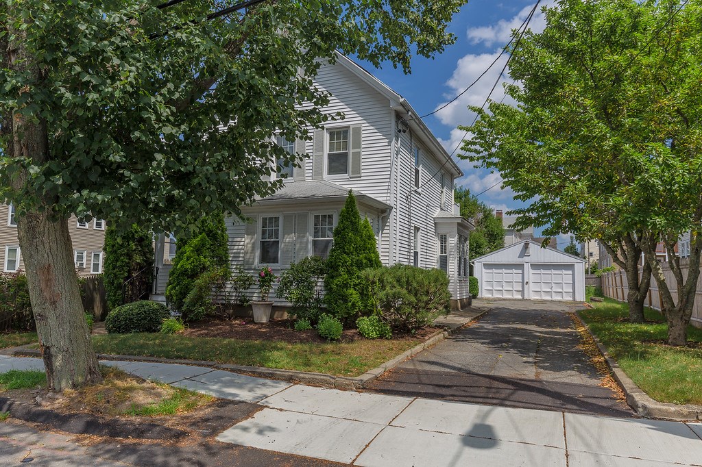 17 Trowbridge St, Belmont, MA 02478
