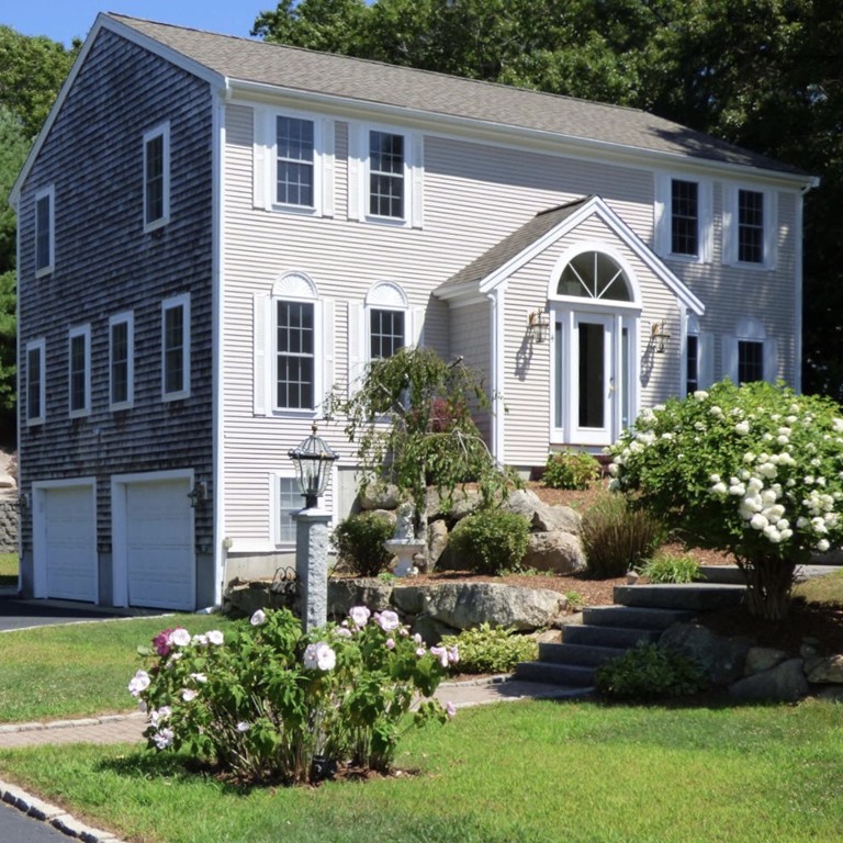 4 Minton Lane, Barnstable, MA 02668