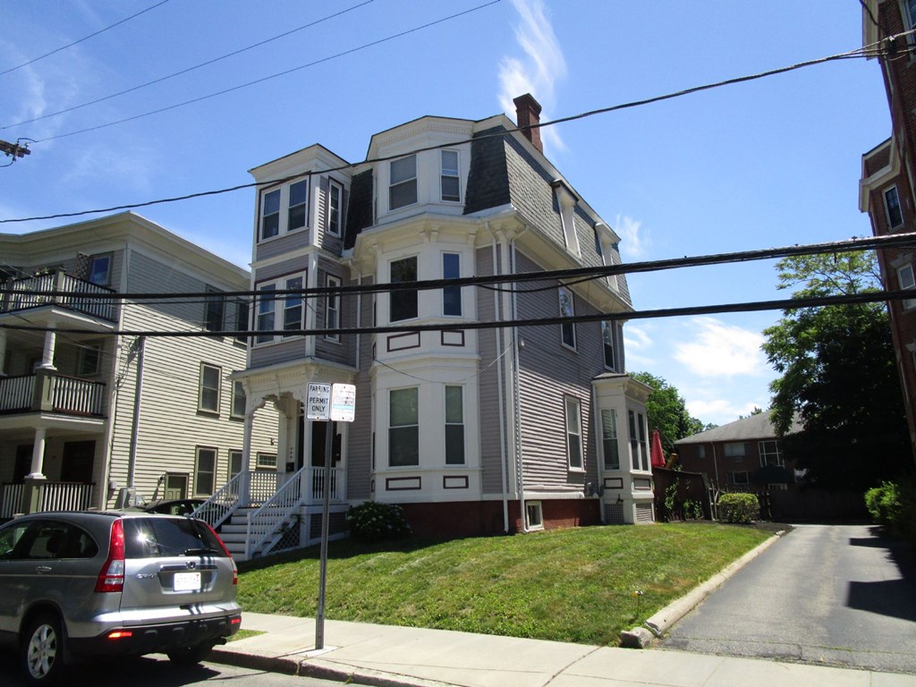 33 Pemberton St, Cambridge, MA 02140