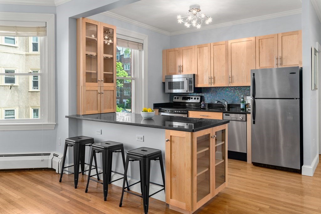 18 Centre Street, Cambridge, MA 02139