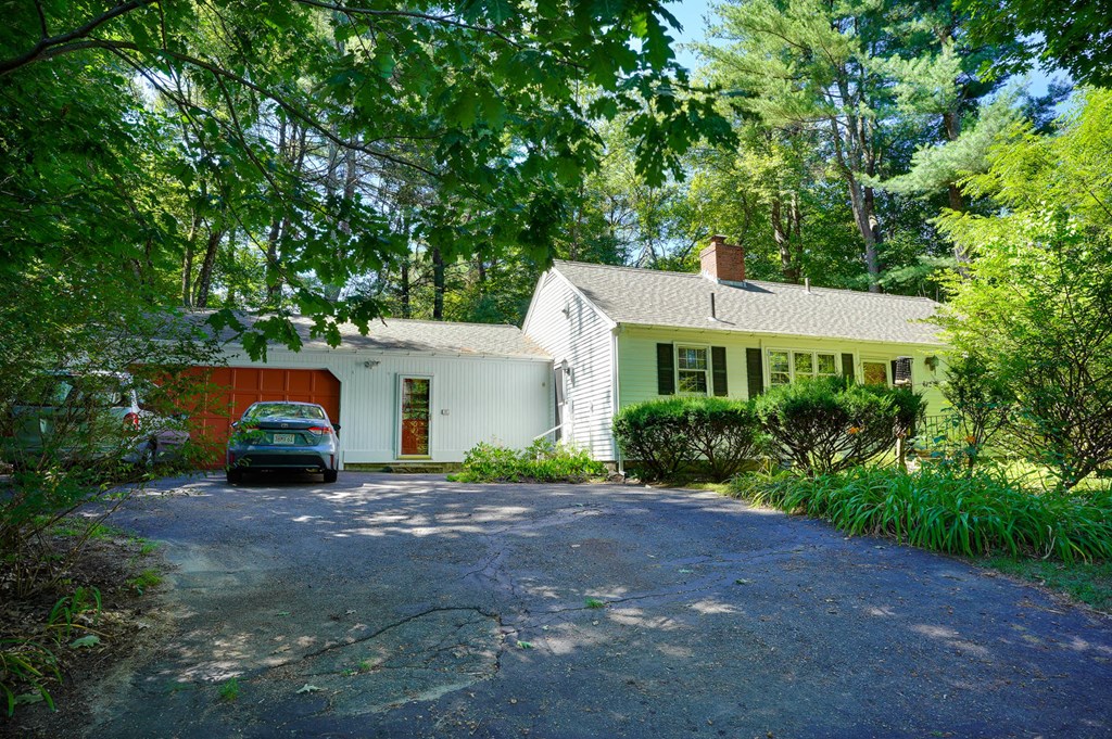 672 Massachusetts Ave, Acton, MA 01720