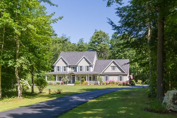 7 ONeil Way, Amherst, MA 03101