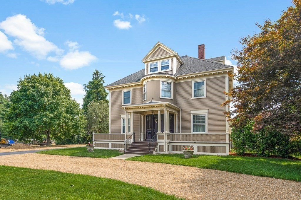 1 Winn St, Burlington, MA 01803