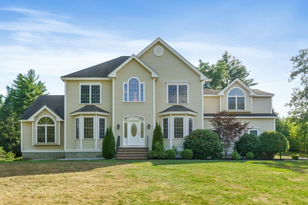 18 Loon Hill Rd, Ayer, MA 01432