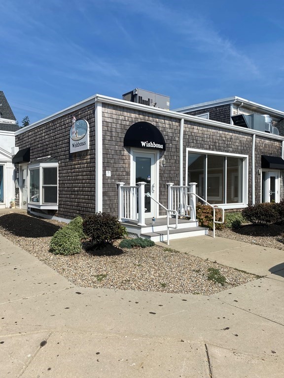 146 Front St, Scituate, MA 02066