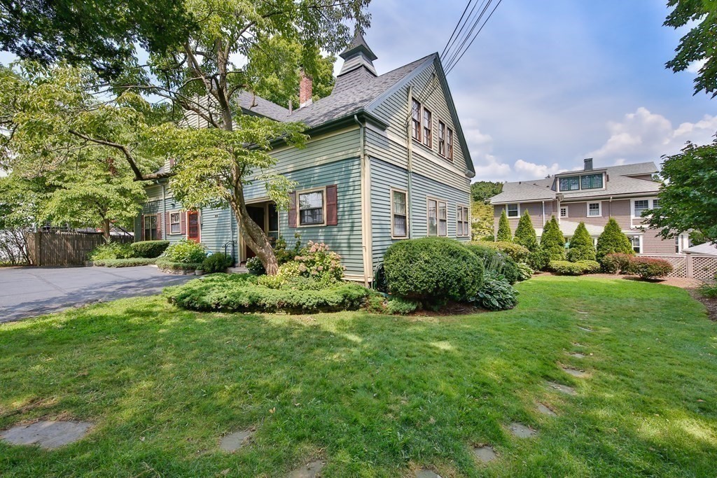 12 Wellington Street, Arlington, MA 02476