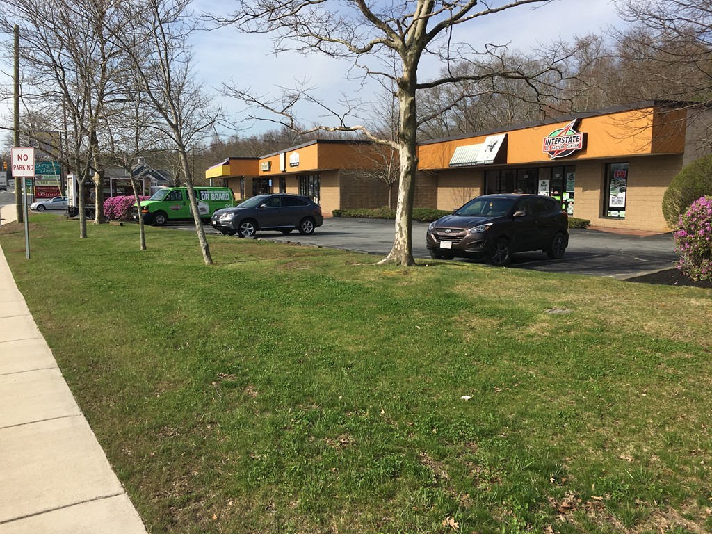 154 Faunce Corner Mall Rd, Dartmouth, MA 02747